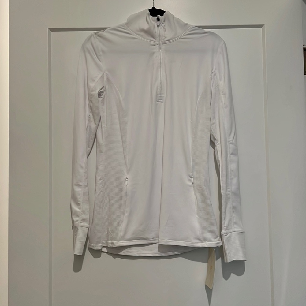 Fabletics full sleeve top with tags
